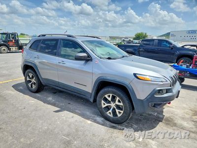 Czwarte zdjęcie samochodu z boku: 2017 JEEP CHEROKEE TRAILHAWK VIN:1C4PJMBB7HW536115 - miniatura