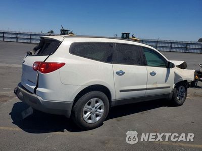 Trzecie zdjęcie samochodu z tyłu: 2012 CHEVROLET TRAVERSE LS VIN:1GNKRFED7CJ376410 - miniatura