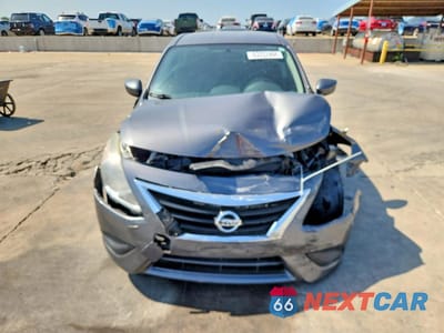 Piąte zdjęcie samochodu w środku: 2019 NISSAN VERSA SV VIN:3N1CN7APXKL841223 - miniatura