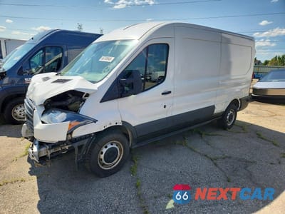 2018 FORD TRANSIT T-250 1FTYR2CM4JKB54588 - główne zdjęcie licytacji z USA - miniatura