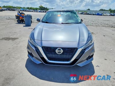 Piąte zdjęcie samochodu w środku: 2022 NISSAN ALTIMA SV VIN:1N4BL4DVXNN399979 - miniatura