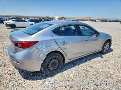 Trzecie zdjęcie samochodu z tyłu: 2014 MAZDA 3 SV VIN:JM1BM1T74E1196201 - miniatura