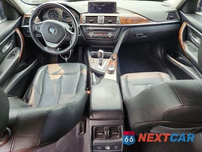 Zdjęcie 8 z 12 samochodu: 2015 BMW 328 XI SULEV VIN:WBA3B5G56FNS11718 - miniatura