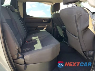 Zdjęcie 10 z 13 samochodu: 2024 TOYOTA TUNDRA SR5 VIN:5TFLA5DB1RX150822 - miniatura