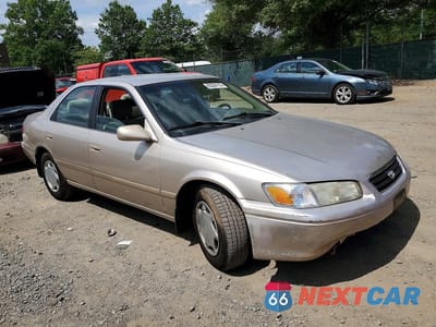 Czwarte zdjęcie samochodu z boku: 2000 TOYOTA CAMRY CE VIN:4T1BG22K0YU939163 - miniatura