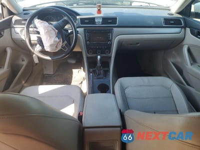 Zdjęcie 8 z 12 samochodu: 2015 VOLKSWAGEN PASSAT S VIN:1VWAS7A31FC112651 - miniatura