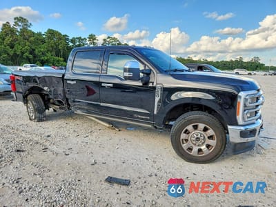 Czwarte zdjęcie samochodu z boku: 2023 FORD F250 SUPER DUTY VIN:1FT8W2BT3PED35707 - miniatura