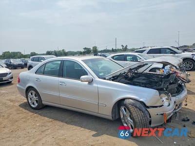 Czwarte zdjęcie samochodu z boku: 2006 MERCEDES-BENZ E 350 VIN:WDBUF56J86A945924 - miniatura