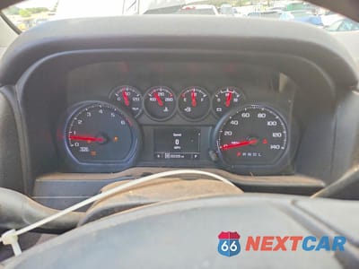 Zdjęcie 9 z 13 samochodu: 2020 CHEVROLET SILVERADO K2500 CUSTOM VIN:1GC5YME74LF265050 - miniatura