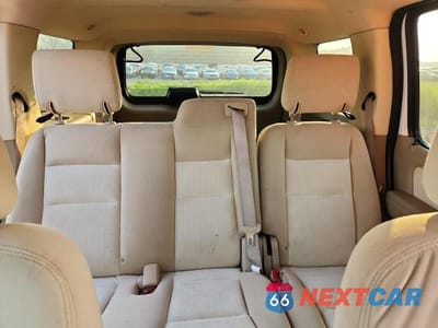 Zdjęcie 10 z 13 samochodu: 2007 FORD EXPLORER XLT VIN:1FMEU63E07UB24756 - miniatura