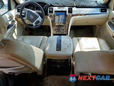 Zdjęcie 8 z 12 samochodu: 2007 CADILLAC ESCALADE LUXURY VIN:1GYFK63847R252729 - miniatura