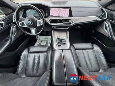 Zdjęcie 9 z 10 samochodu: 2021 BMW X6 M50I VIN:5UXCY8C09M9E51267 - miniatura