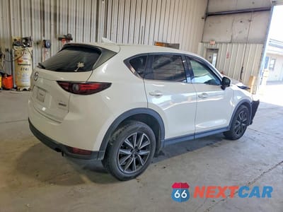 Trzecie zdjęcie samochodu z tyłu: 2018 MAZDA CX-5 GRAND TOURING VIN:JM3KFBDM0J0389246 - miniatura