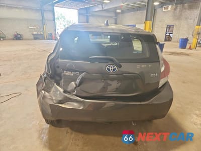Zdjęcie 6 z 13 samochodu: 2016 TOYOTA PRIUS C FOUR VIN:JTDKDTB3XG1115859 - miniatura