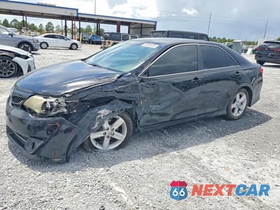 2014 TOYOTA CAMRY SE 4T1BF1FK8EU389262 - główne zdjęcie licytacji z USA - miniatura