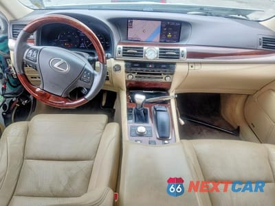 Zdjęcie 8 z 12 samochodu: 2014 LEXUS LS 460 VIN:JTHBL5EF8E5128716 - miniatura