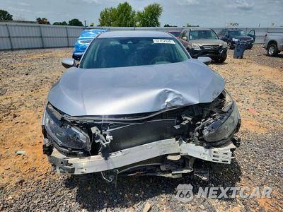 Piąte zdjęcie samochodu w środku: 2019 HONDA CIVIC LX VIN:19XFC2F67KE030101 - miniatura
