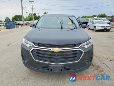 Piąte zdjęcie samochodu w środku: 2020 CHEVROLET TRAVERSE LS VIN:1GNEVFKW3LJ170550 - miniatura