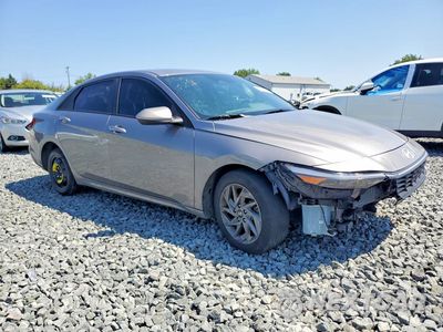 Czwarte zdjęcie samochodu z boku: 2024 HYUNDAI ELANTRA SEL VIN:KMHLM4DG5RU678468 - miniatura