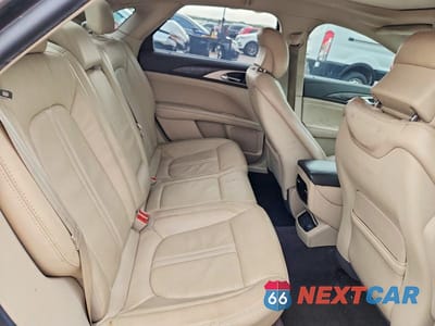 Zdjęcie 10 z 12 samochodu: 2017 LINCOLN MKZ HYBRID RESERVE VIN:3LN6L5MU1HR608922 - miniatura