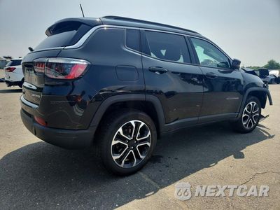 Trzecie zdjęcie samochodu z tyłu: 2024 JEEP COMPASS LIMITED VIN:3C4NJDCN1RT102781 - miniatura