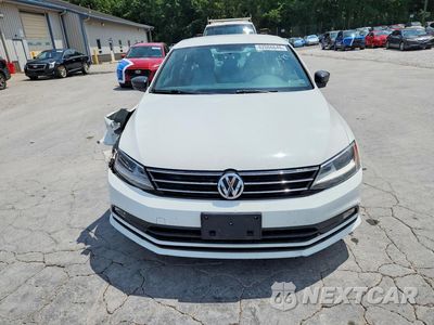 Piąte zdjęcie samochodu w środku: 2016 VOLKSWAGEN JETTA SPORT VIN:3VWD17AJ8GM268104 - miniatura
