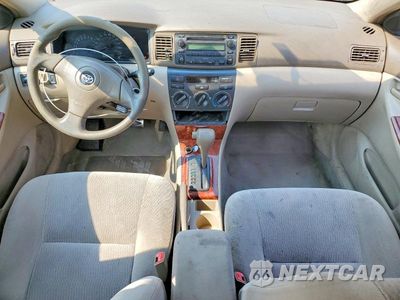 Zdjęcie 8 z 12 samochodu: 2005 TOYOTA COROLLA LE VIN:1NXBR32E35Z427015 - miniatura