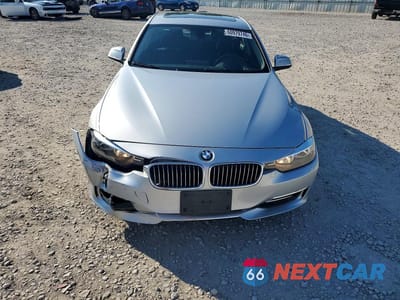 Piąte zdjęcie samochodu w środku: 2013 BMW 328 I VIN:WBA3A5G57DNP23777 - miniatura