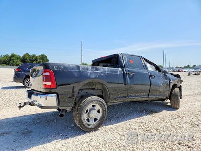 Trzecie zdjęcie samochodu z tyłu: 2024 RAM 2500 TRADESMAN VIN:3C6UR5CL9RG378389 - miniatura