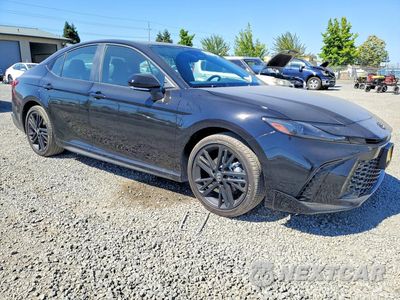 Czwarte zdjęcie samochodu z boku: 2026 TOYOTA CAMRY NIGHTSHADE VIN:4T1DBADK3TU060022 - miniatura