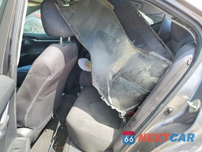 Zdjęcie 10 z 12 samochodu: 2020 TOYOTA CAMRY LE VIN:4T1C11AK8LU329912 - miniatura