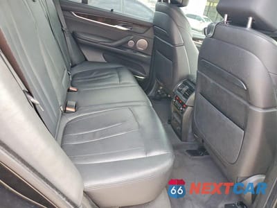 Zdjęcie 11 z 13 samochodu: 2015 BMW X5 XDRIVE50I VIN:5UXKR6C57F0J73840 - miniatura