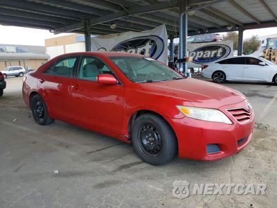 Czwarte zdjęcie samochodu z boku: 2011 TOYOTA CAMRY LE VIN:4T1BF3EK1BU744667 - miniatura