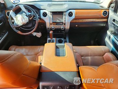 Zdjęcie 8 z 12 samochodu: 2016 TOYOTA TUNDRA 1794 EDITION VIN:5TFAW5F19GX527097 - miniatura
