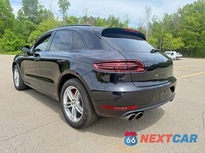 Czwarte zdjęcie samochodu z boku: 2017 PORSCHE MACAN GTS VIN:WP1AG2A51HLB56322 - miniatura