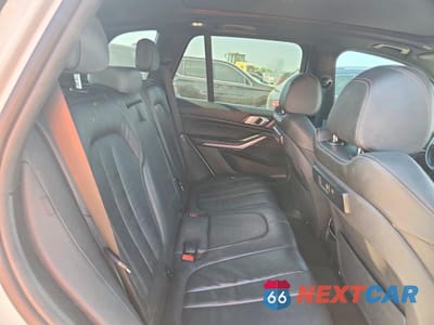 Zdjęcie 10 z 12 samochodu: 2019 BMW X5 XDRIVE40I VIN:5UXCR6C5XKLL05633 - miniatura