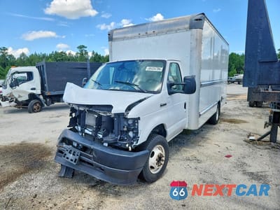 2023 FORD E350 BOX TRUCK 1FDWE3FN7PDD03470 - główne zdjęcie licytacji z USA - miniatura