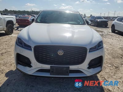 Piąte zdjęcie samochodu w środku: 2022 JAGUAR F-PACE S VIN:SADCJ2EX6NA701109 - miniatura