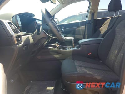 Zdjęcie 7 z 13 samochodu: 2022 KIA SORENTO LX VIN:5XYRG4LC1NG142097 - miniatura