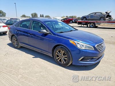 Czwarte zdjęcie samochodu z boku: 2017 HYUNDAI SONATA SE VIN:5NPE24AF8HH518981 - miniatura