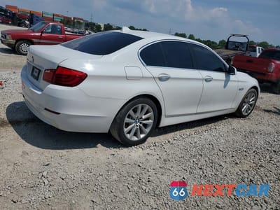 Trzecie zdjęcie samochodu z tyłu: 2013 BMW 528 XI VIN:WBAXH5C51DD111163 - miniatura