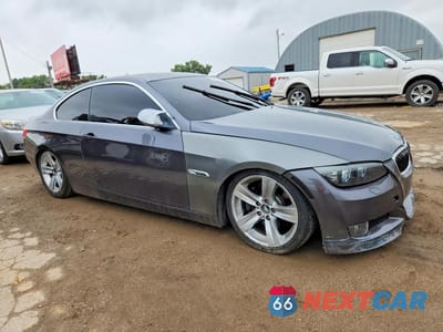 Czwarte zdjęcie samochodu z boku: 2007 BMW 335 I VIN:WBAWB73507P038685 - miniatura