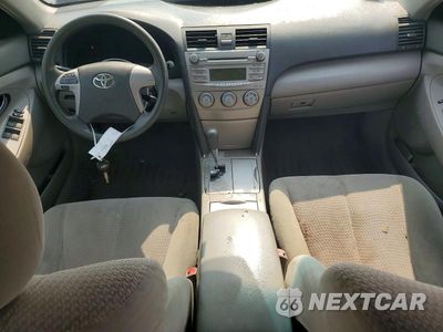 Zdjęcie 8 z 12 samochodu: 2010 TOYOTA CAMRY LE VIN:4T4BF3EK2AR043611 - miniatura