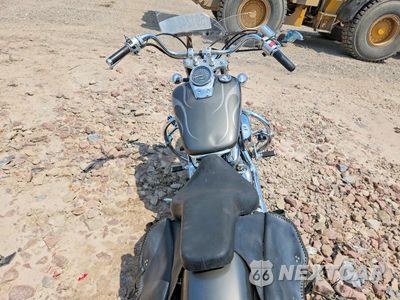 Zdjęcie 6 z 9 samochodu: 2006 HONDA VT750 CDA VIN:JH2RC44466K010216 - miniatura