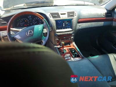 Zdjęcie 8 z 12 samochodu: 2009 LEXUS LS 460 VIN:JTHCL46F295002614 - miniatura