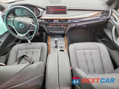 Zdjęcie 8 z 13 samochodu: 2018 BMW X5 SDRIVE35I VIN:5UXKR2C55J0Z18957 - miniatura