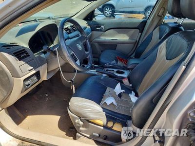 Zdjęcie 7 z 12 samochodu: 2010 MERCURY MILAN PREMIER VIN:3MEHM0JA2AR623912 - miniatura