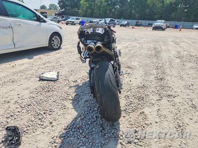 Czwarte zdjęcie samochodu z boku: 2017 HONDA CBR600 RR VIN:JH2PC40J2HK300104 - miniatura