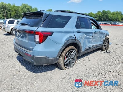 Trzecie zdjęcie samochodu z tyłu: 2025 FORD EXPLORER ST-LINE VIN:1FMUK8KH4SGB11265 - miniatura
