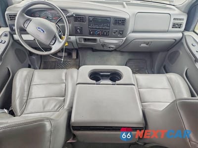Zdjęcie 8 z 13 samochodu: 2004 FORD F350 SRW SUPER DUTY VIN:1FTSX31P14EA65000 - miniatura